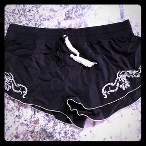 Black soft material Vera wang shorts